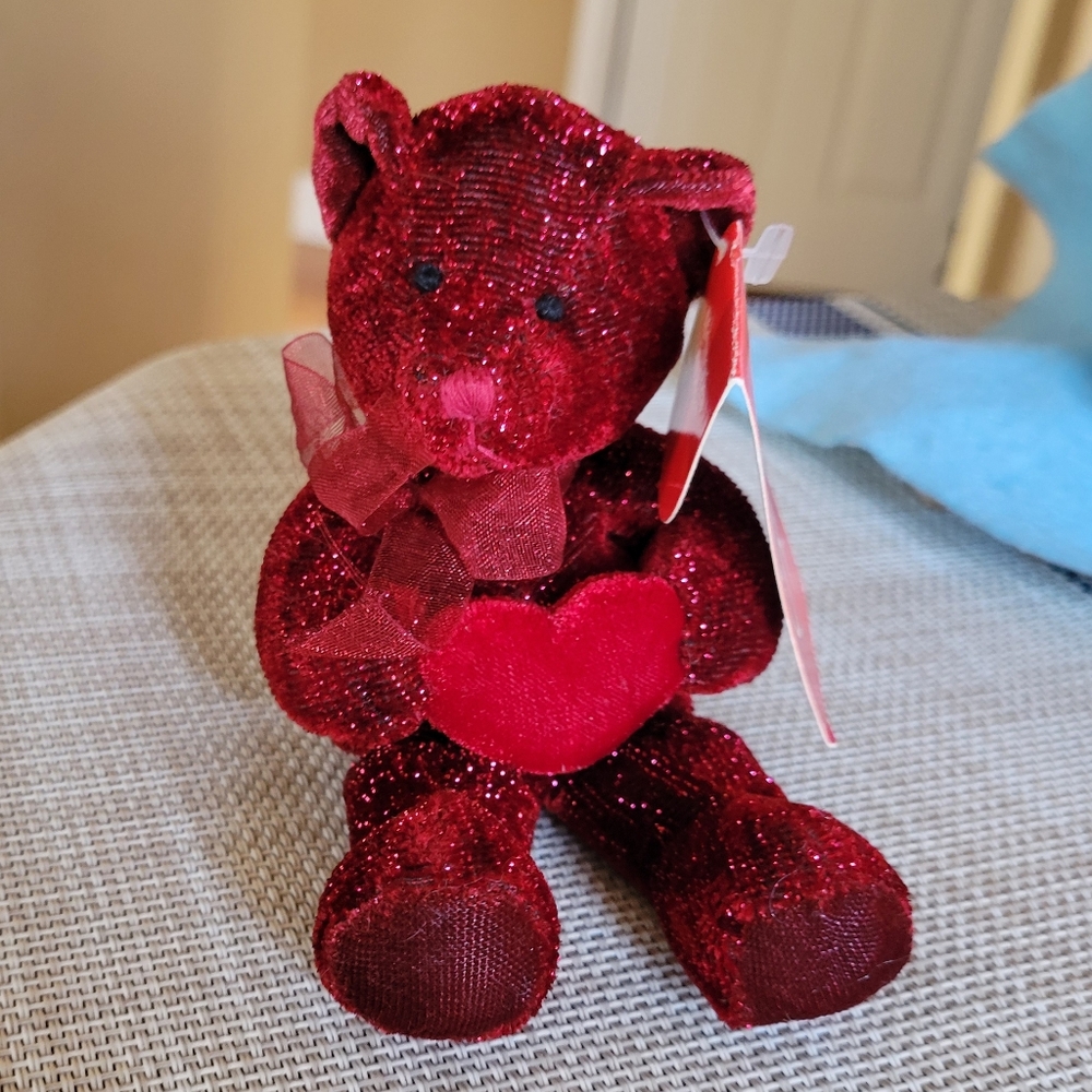 Russ Berrie Retired Plush Bendale Red Bear, NWT